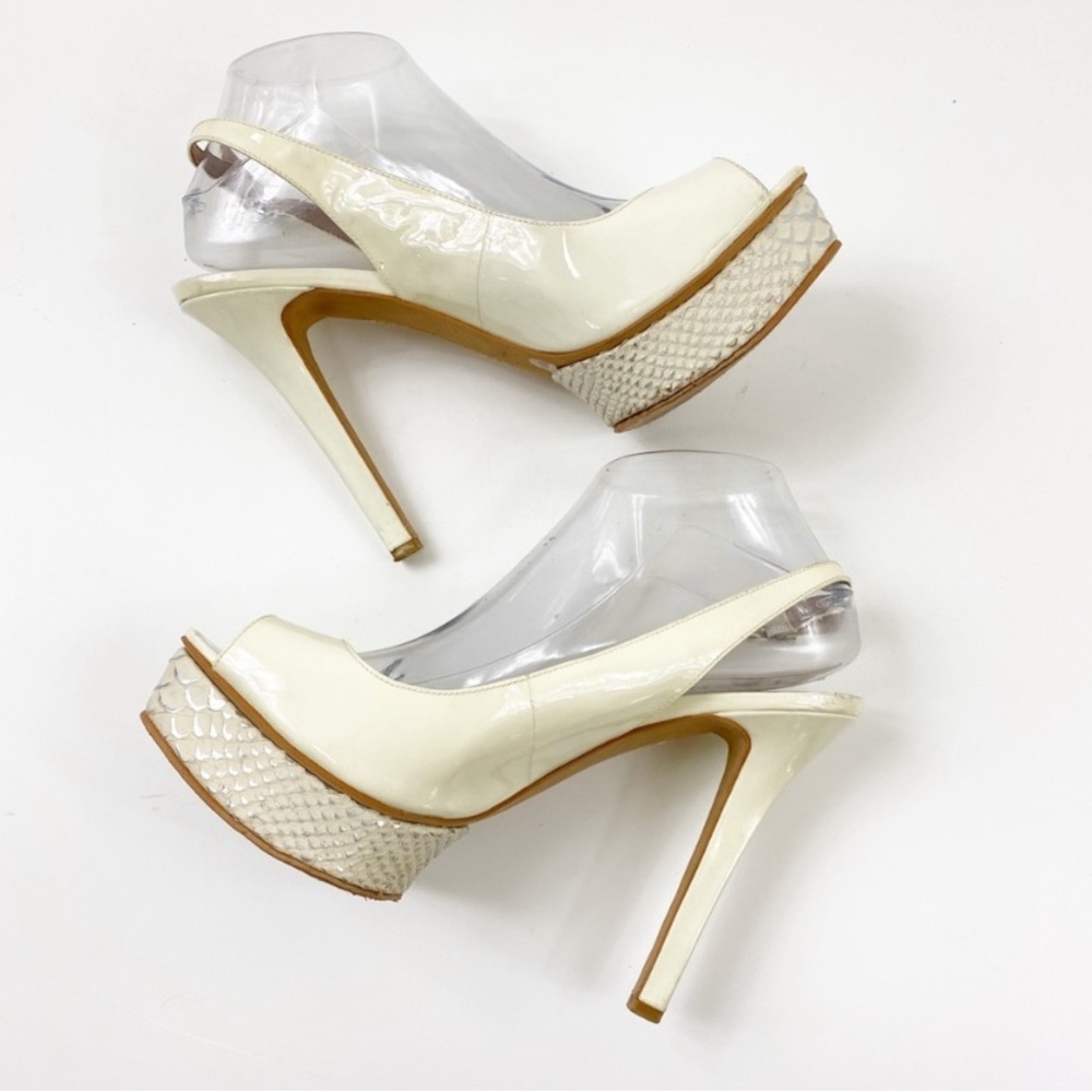 Elegant Cream Peep-Toe Women's Shoes - Picture 2 of 5